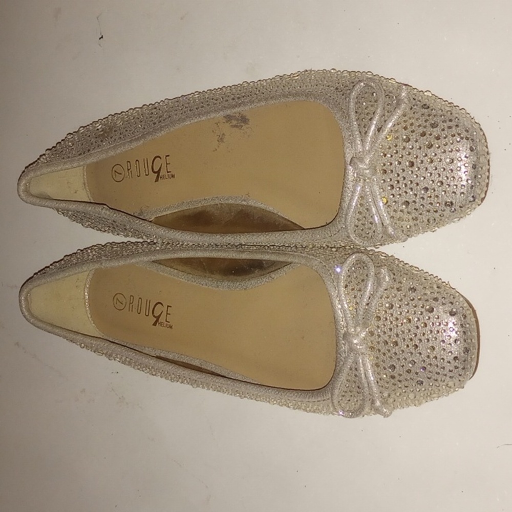 Shoes - Picture 2 of 3